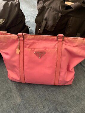 *VERY CUTE* Vintage Y2K Prada Medium Tote Bag Tessuto Pink Silver Hardware